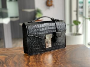 Sam Clutch tai khóa