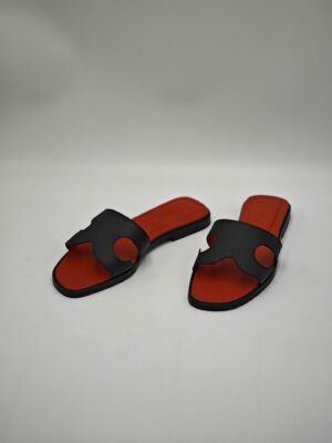 Dép TP nữ - Màu đen lót đỏ butterfly