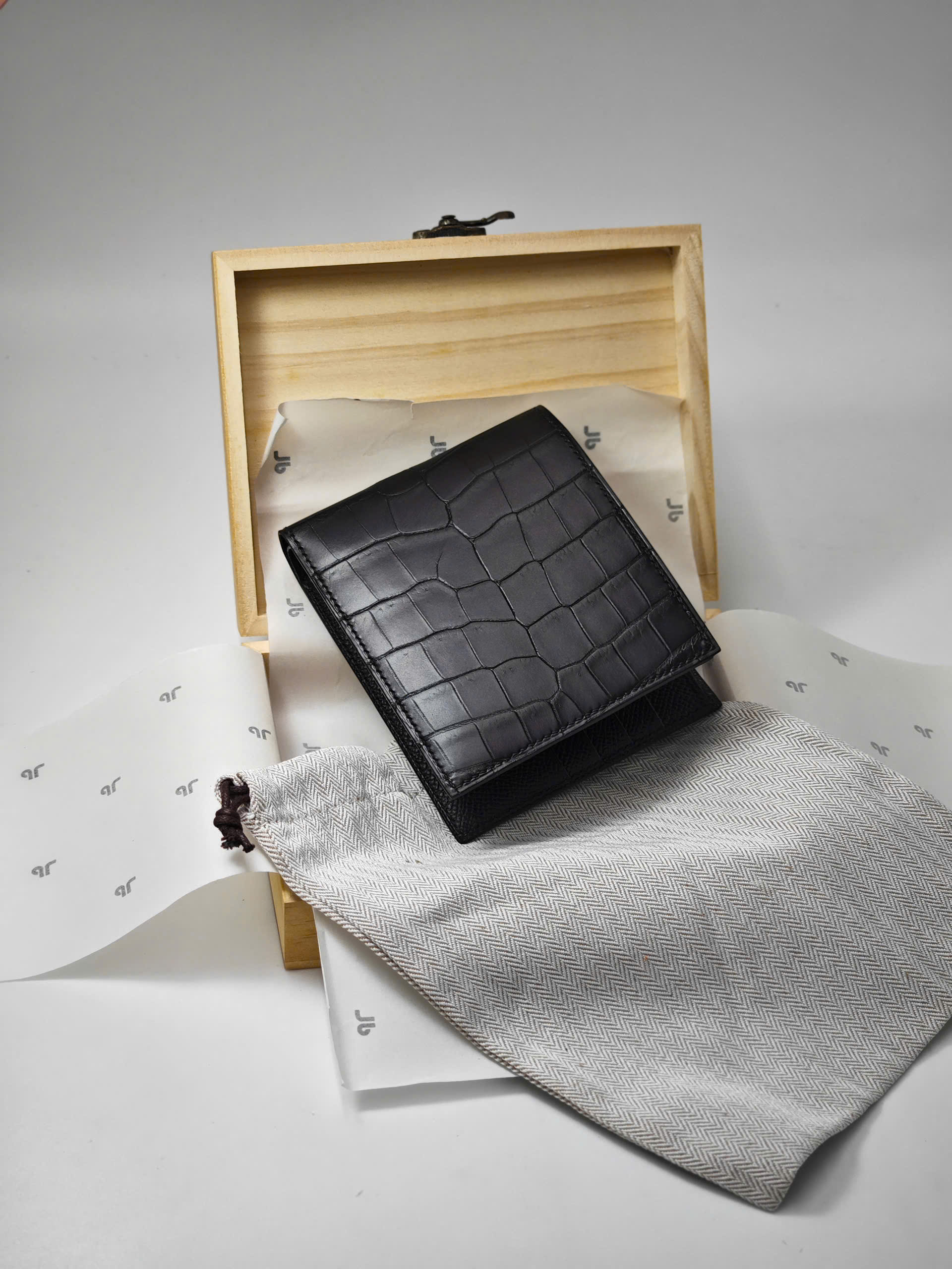 Ví gấp nam da cá sấu cao cấp chế tác thủ công - Hình ảnh 5