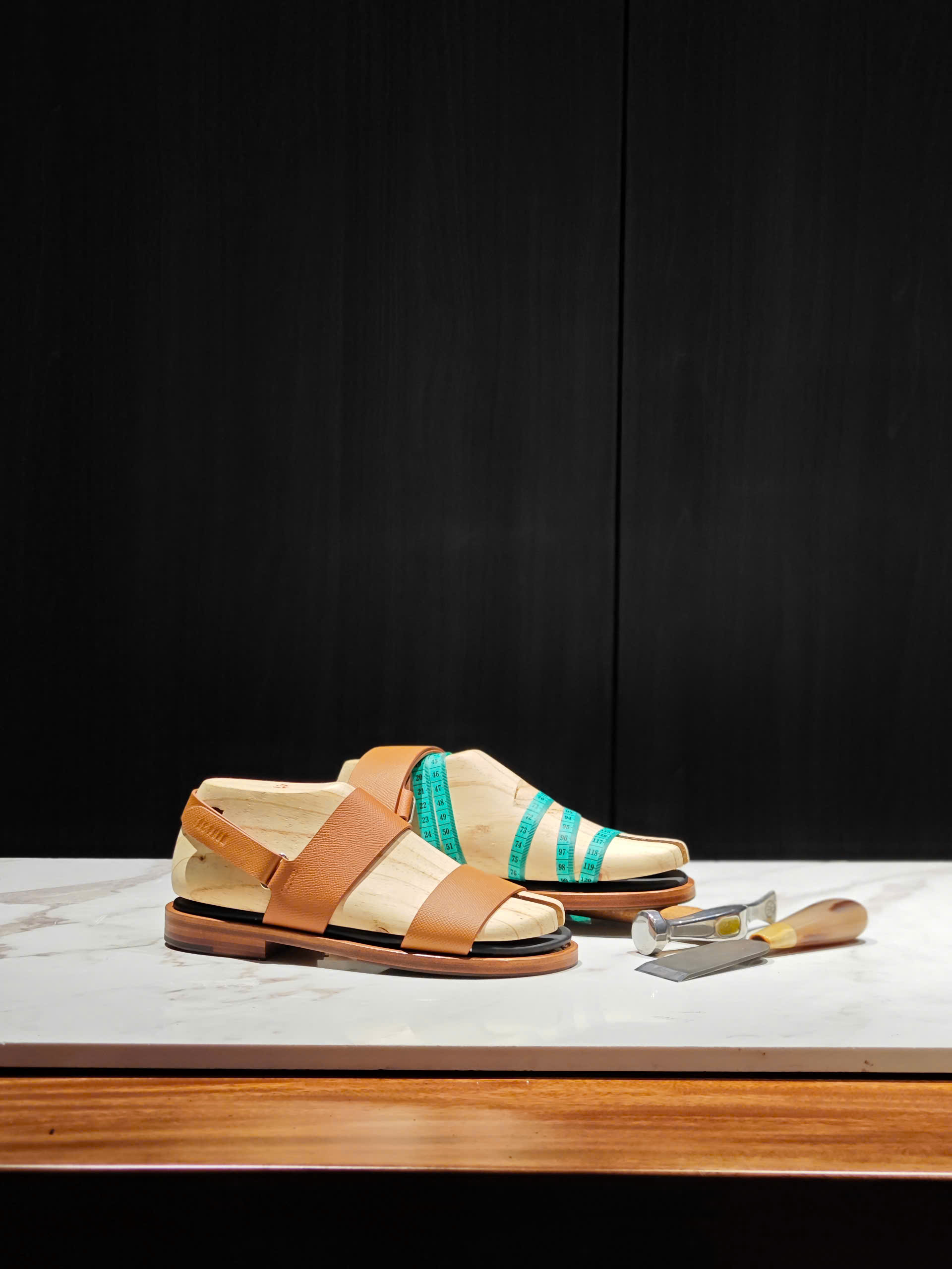 Dép TP nam – Sandal ELE màu gold | Dép da nam thủ công Thế Phạm - Hình ảnh 2